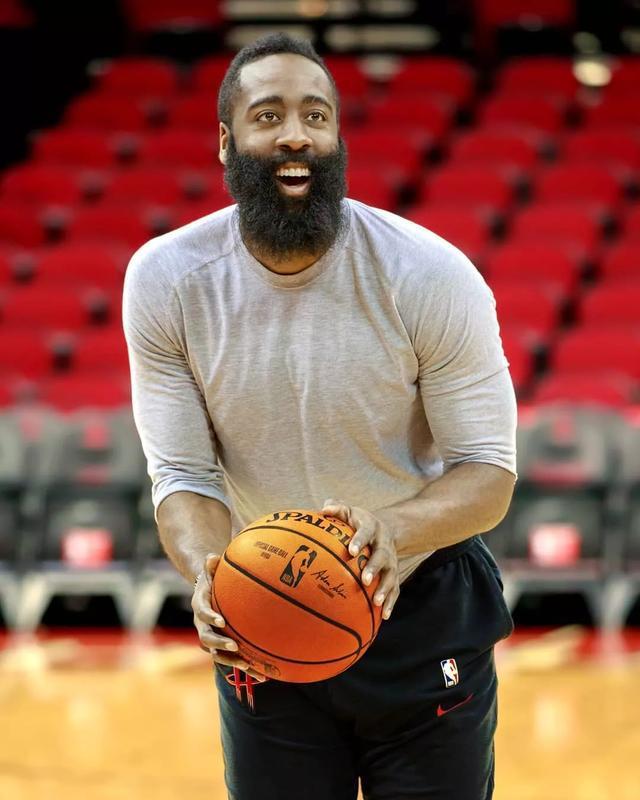 九游体育- 刚刚！里程碑夜多伦多猛龙迎来里程碑今晨摩纳哥备战NBA季后赛，赛前里昂单刀错失
